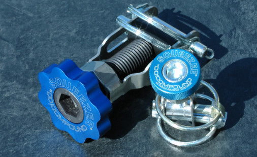 Line Clamps SQUEEZER and SQUEEZEE for Vacuum Resin Infusion